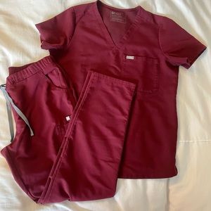 Women's Burgundy Yola™ - Skinny Scrub Pant & Catarina™ - One-Pocket Scrub Top
